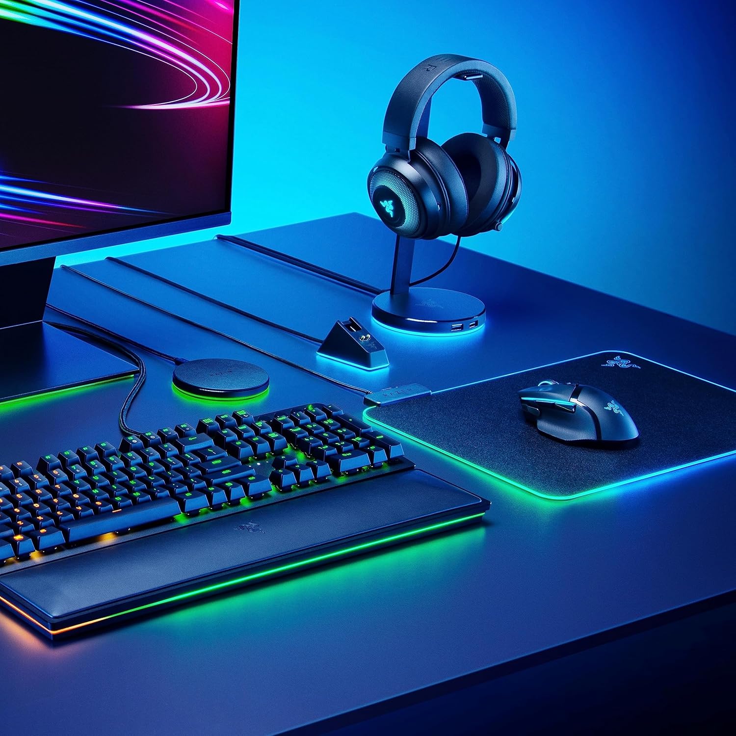 Razer Mouse Dock Chroma Wireless Mouse Charging with Razer Chroma RGB Razer Mouse Dock Chroma Wireless Mouse Charging with Razer Chroma RGB